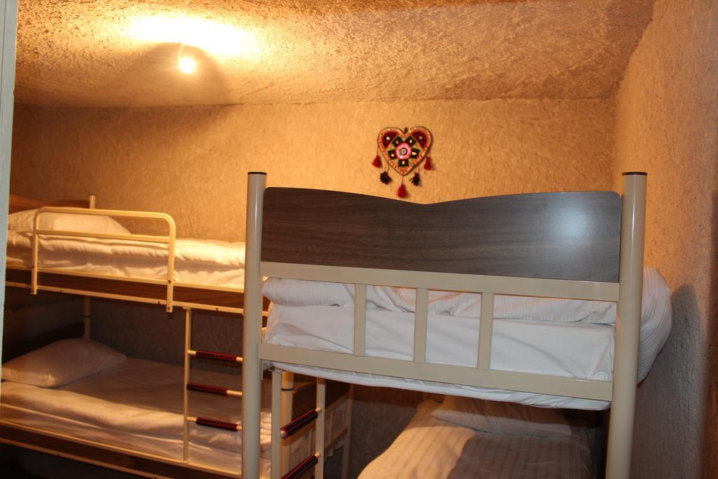 Stay In Peace Cave Hostel Гореме Экстерьер фото