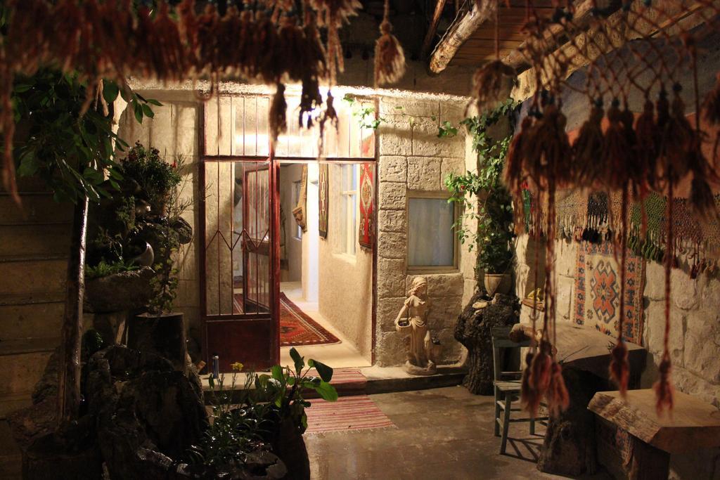 Stay In Peace Cave Hostel Гореме Экстерьер фото