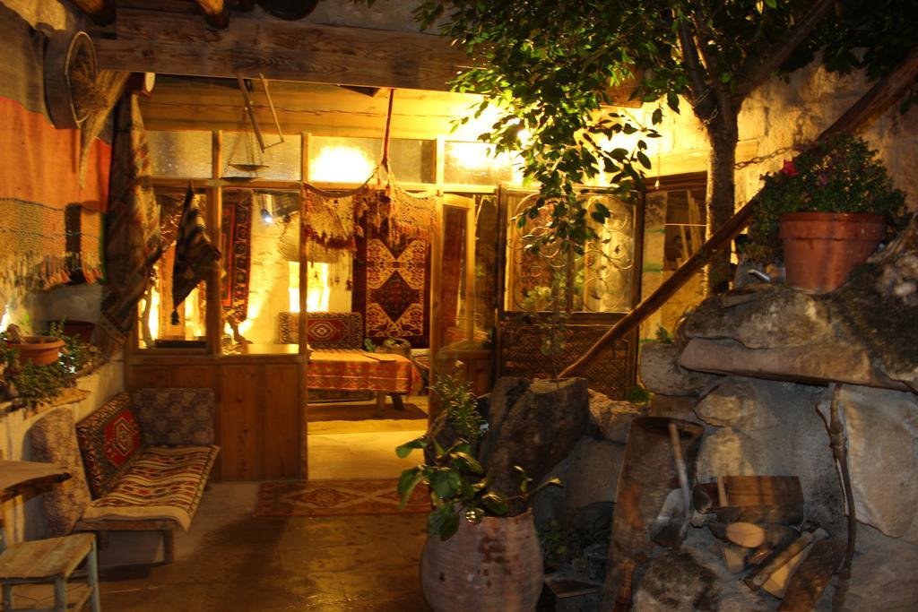 Stay In Peace Cave Hostel Гореме Экстерьер фото