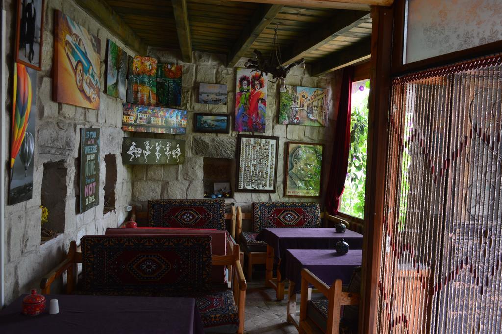 Stay In Peace Cave Hostel Гореме Экстерьер фото