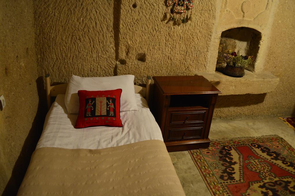 Stay In Peace Cave Hostel Гореме Экстерьер фото