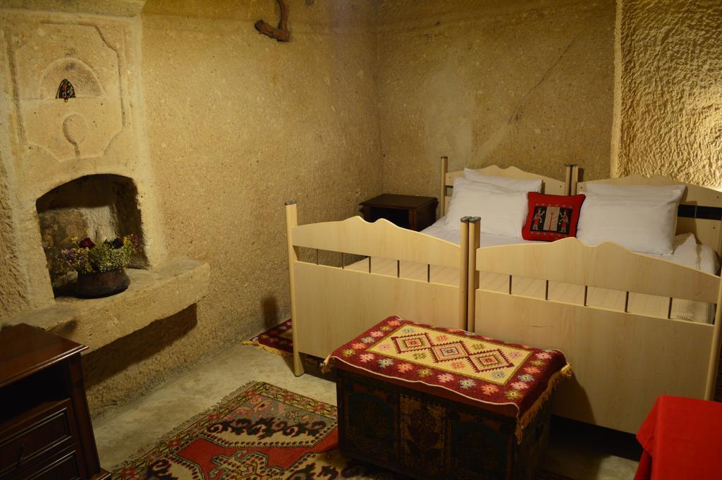 Stay In Peace Cave Hostel Гореме Экстерьер фото