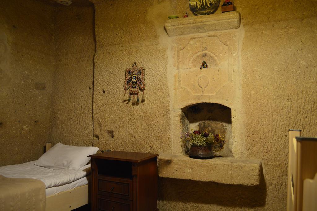 Stay In Peace Cave Hostel Гореме Экстерьер фото